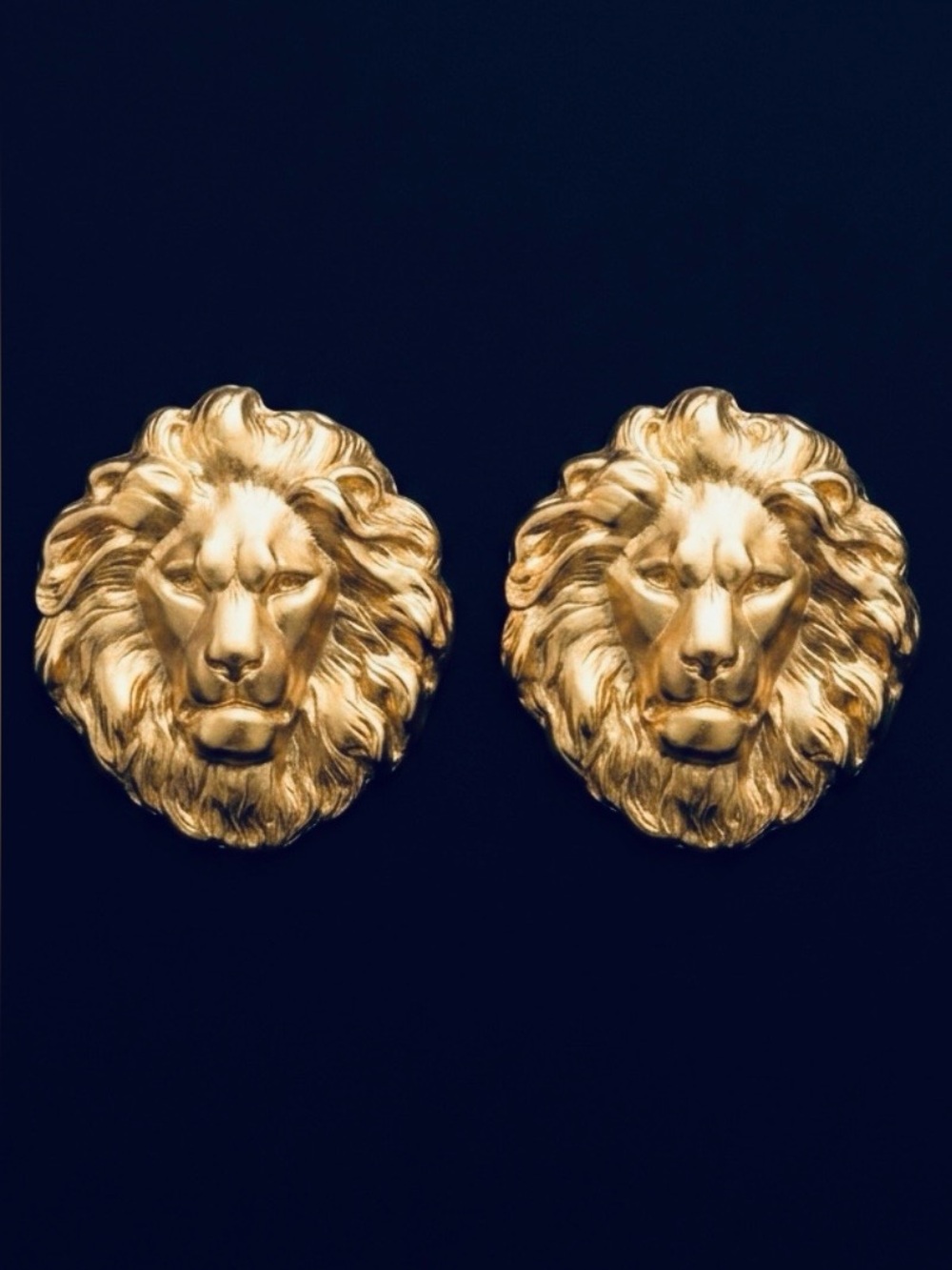 #265 Vintage Gold-tone Huge Lion Head Pierced Earrings